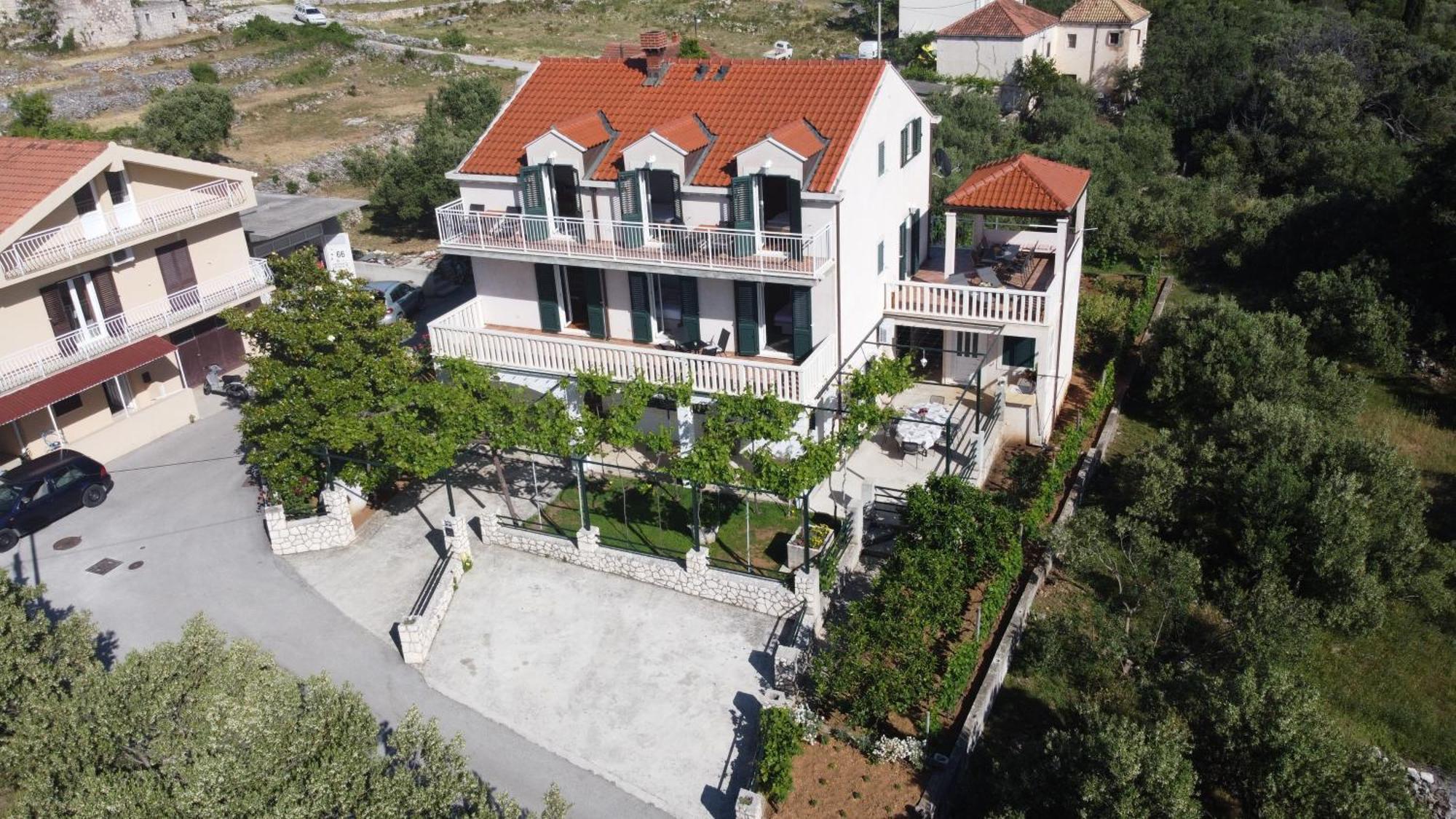 Apartments Kola Banići Exterior foto